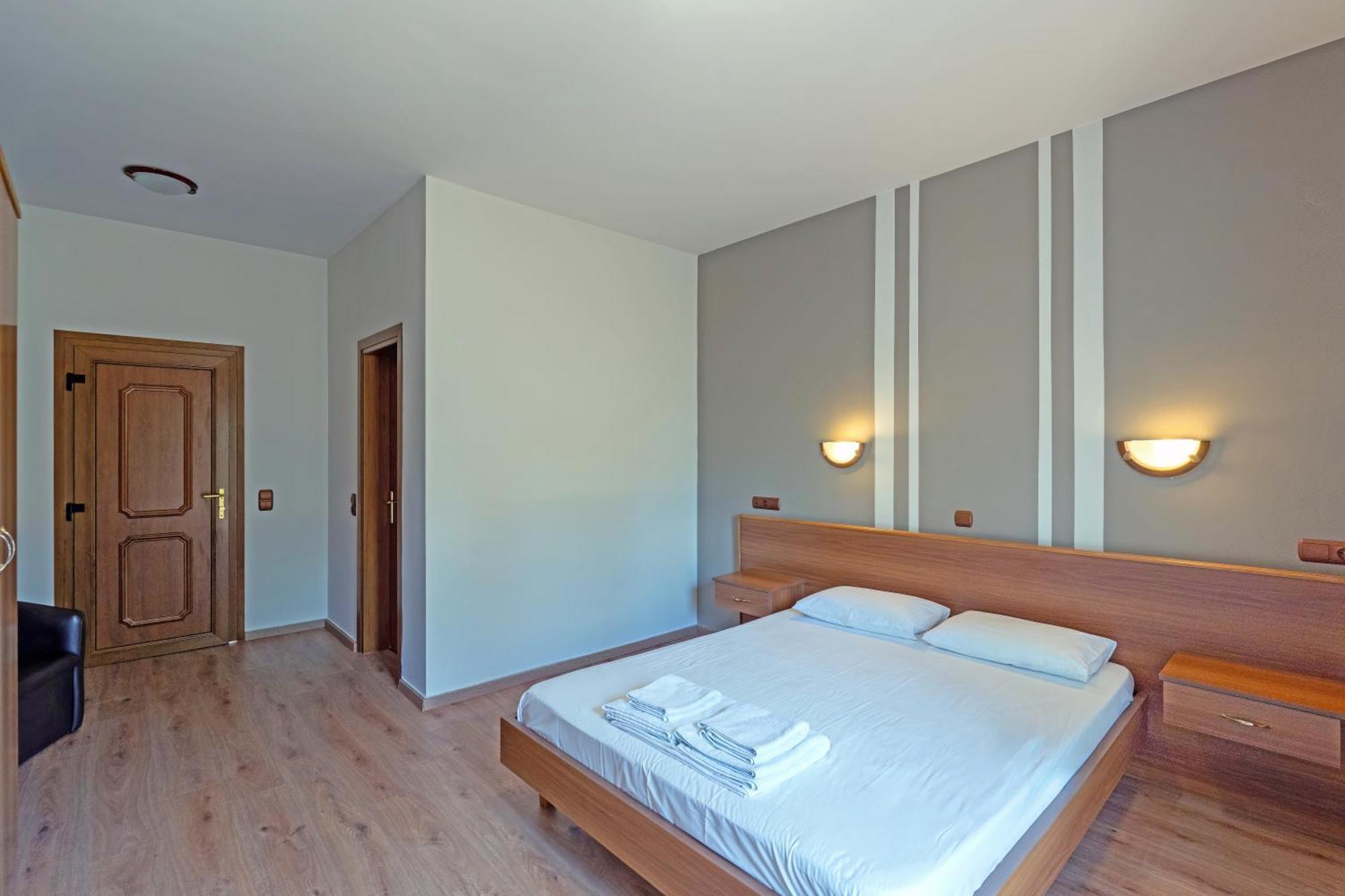 Hotel Agistro Ángistron Buitenkant foto