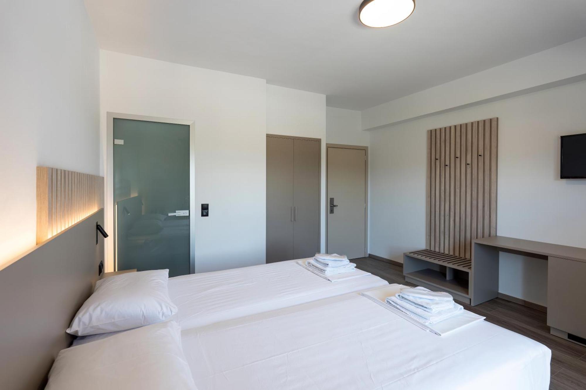 Hotel Agistro Ángistron Buitenkant foto