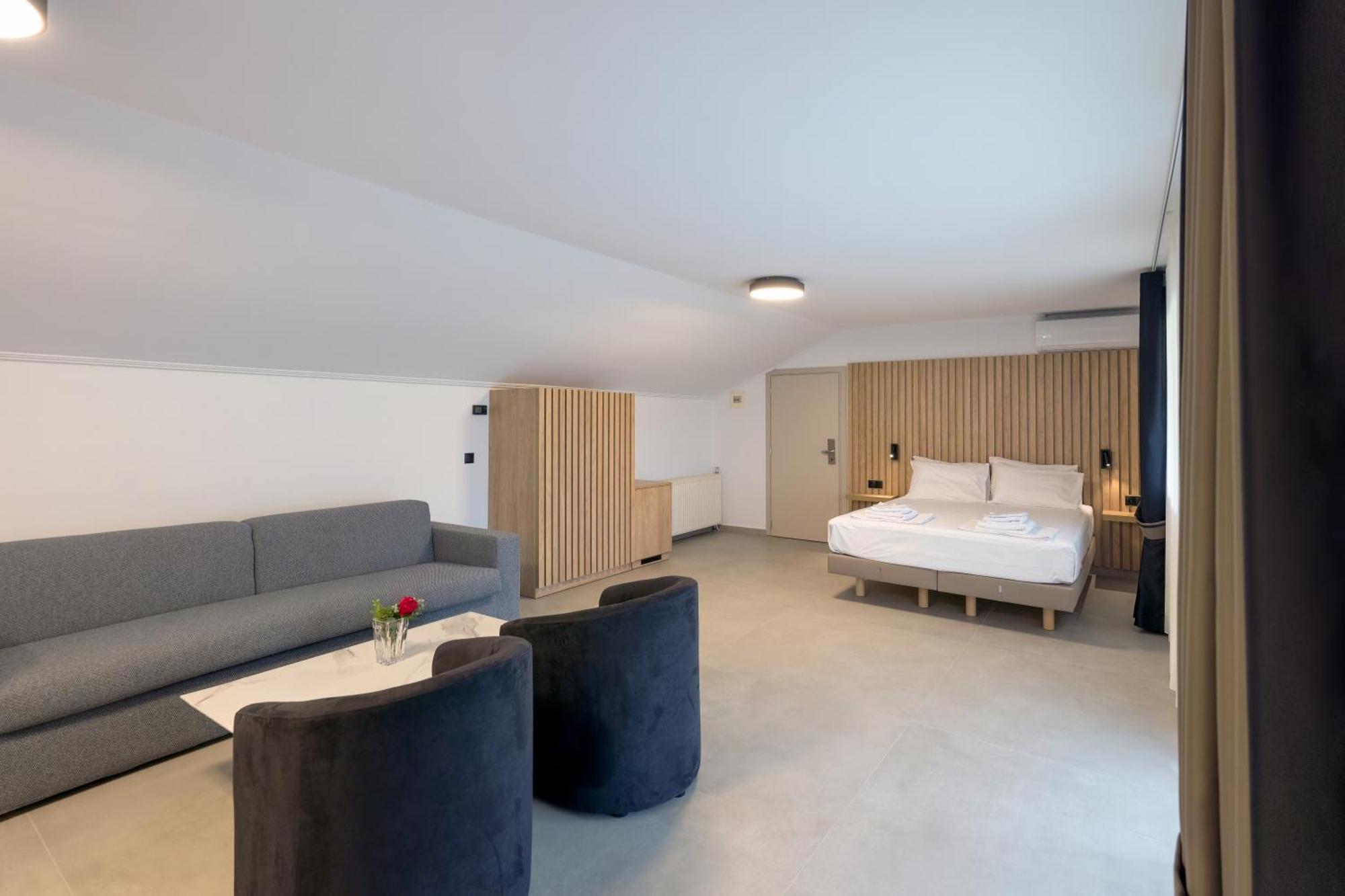 Hotel Agistro Ángistron Buitenkant foto